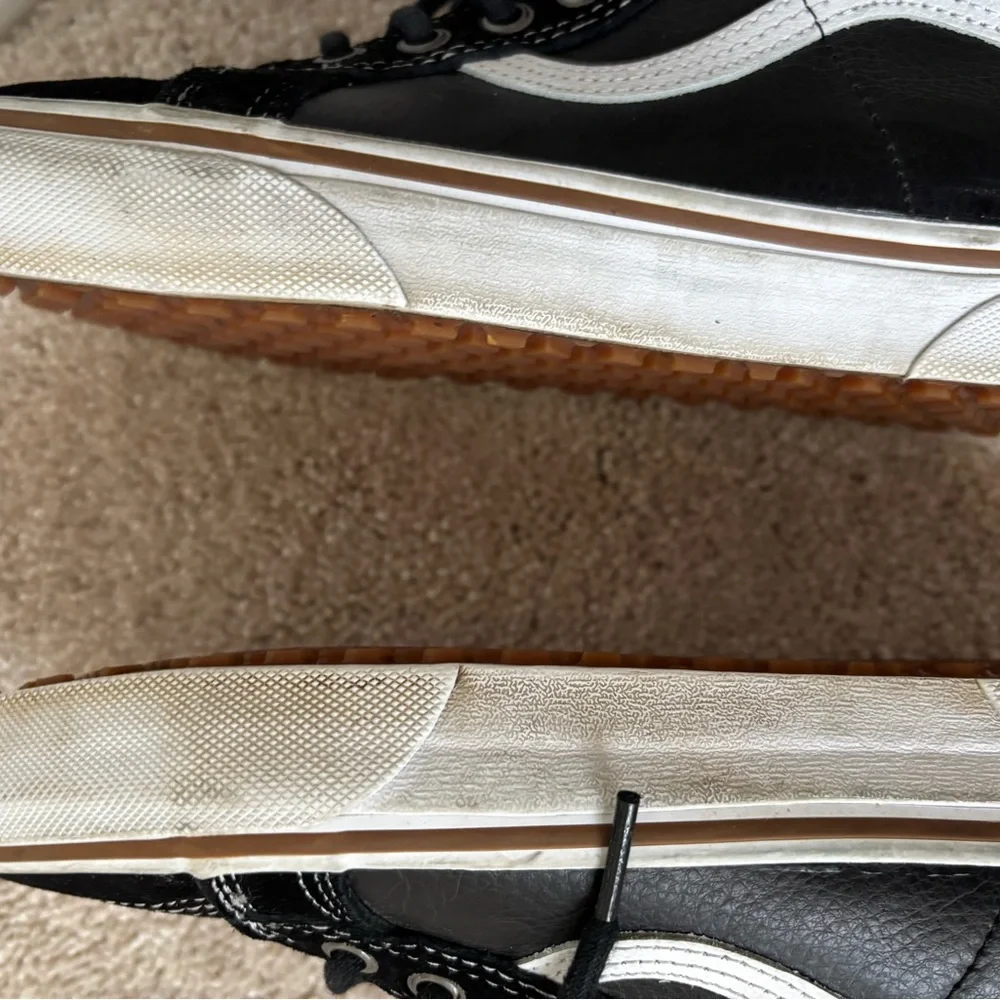 Vans Black and White High-Top Sneakers with Brown Accents - Picture 5 of 7